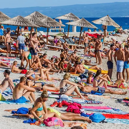 With A Parking Space - 15898 斯普利特