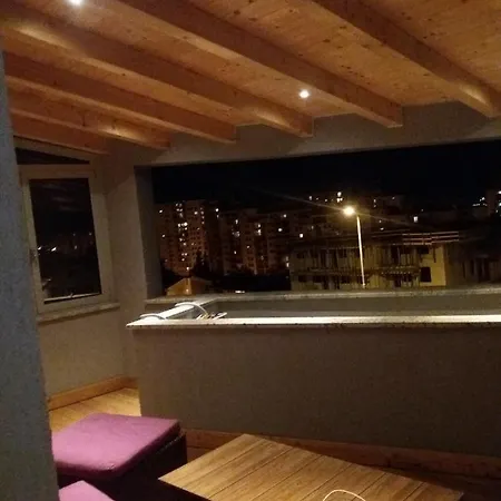 With A Parking Space - 15898 公寓