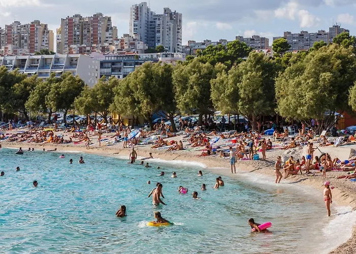 Appartamento With A Parking Space - 15898 Spalato