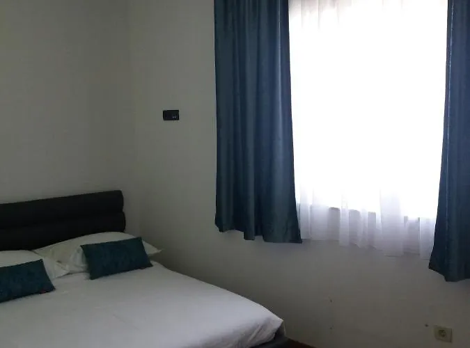 With A Parking Space - 15898 Spalato