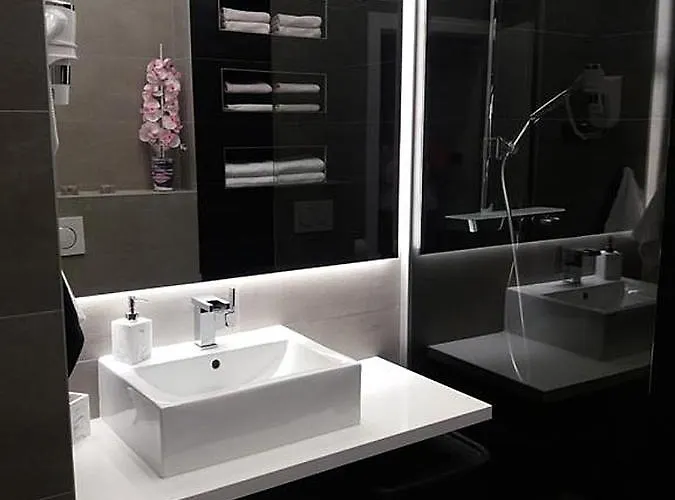 With A Parking Space - 15898 Appartamento