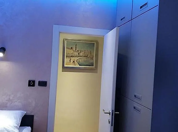 Appartamento With A Parking Space - 15898 Spalato